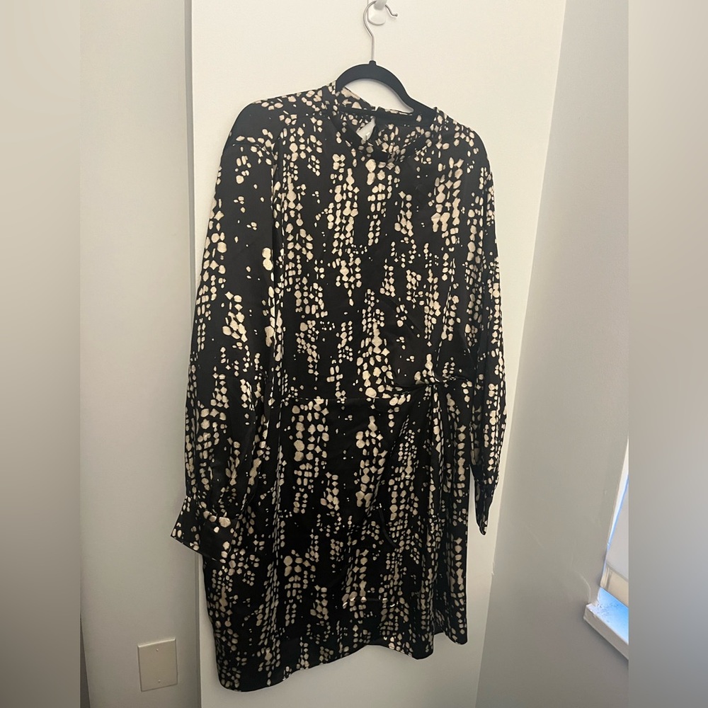 Mango Black/Cream Long Sleeve Printed Dress -NWT size 20